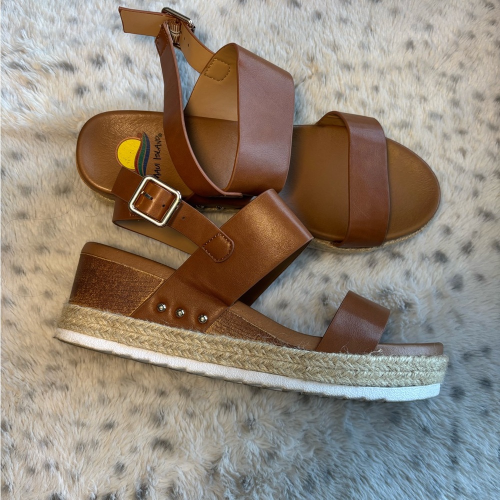 Elegant Tan Women's Platform Sandals